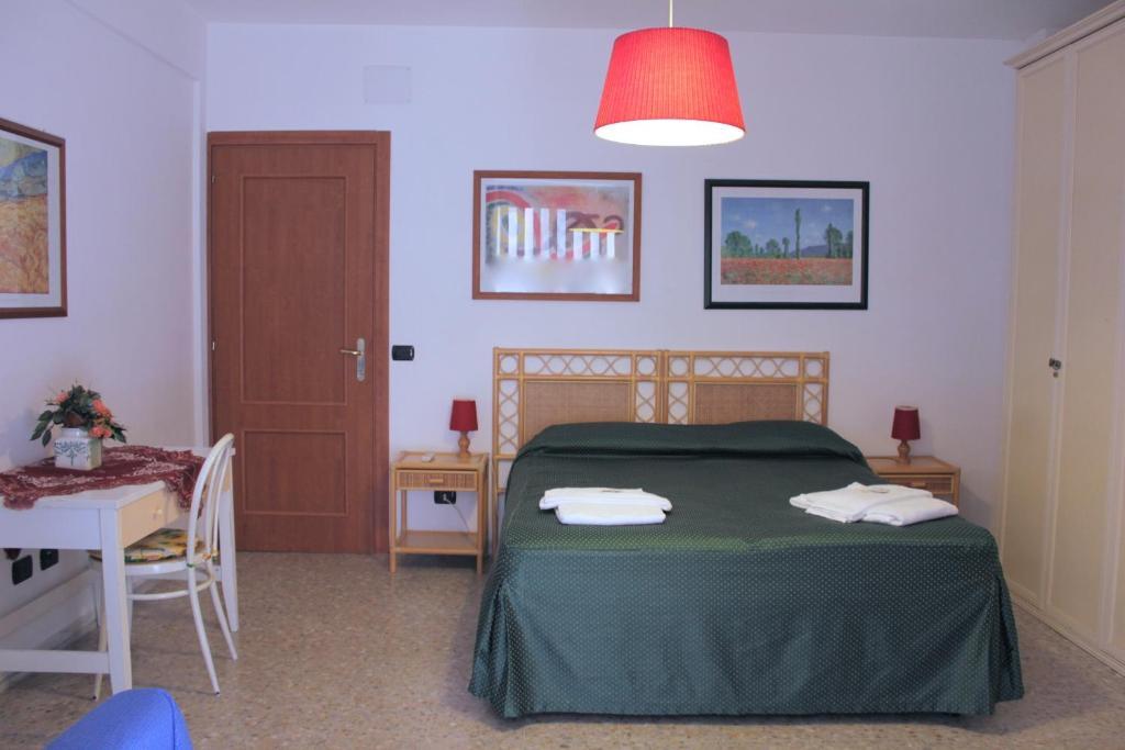 Aparthotel Tourist House Roma Chambre photo