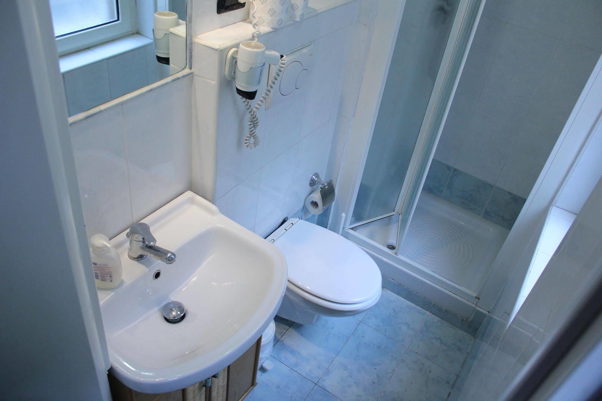 Aparthotel Tourist House Roma Extérieur photo
